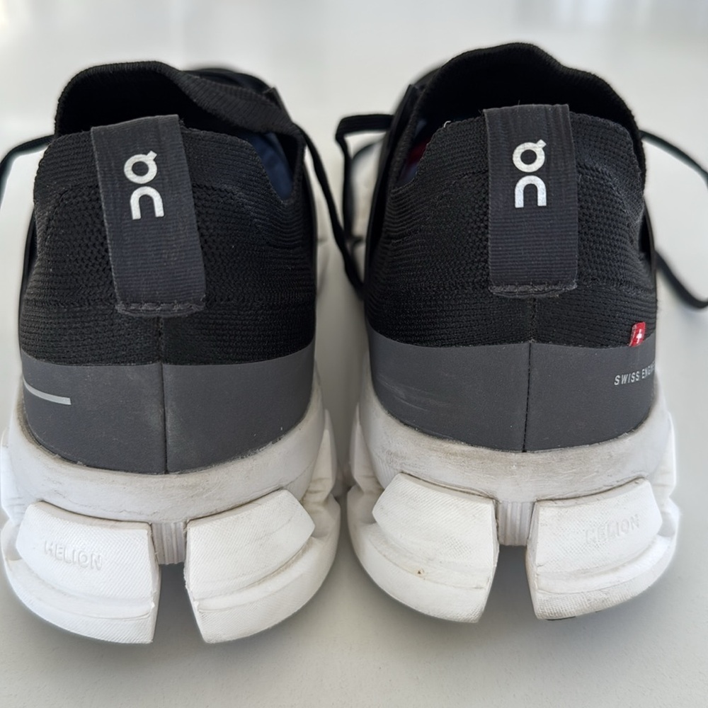 ON Running Cloudswift Trainers Sneakers Women’s Size 10.5 Black White Color - Picture 6 of 14
